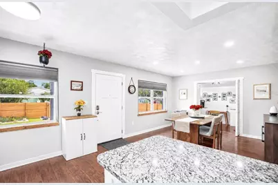 626 Laura Lane, Dunedin, FL 34698 - Photo 2