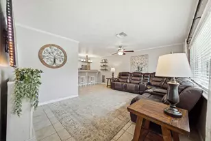 4745 Tampa Downs, Lutz, FL 33559 - Photo 4
