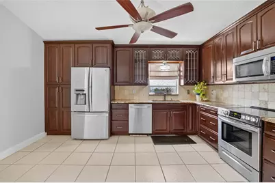 1101 27th Avenue S, Saint Petersburg, FL 33705 - Photo 12
