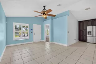 1101 27th Ave S, Saint Petersburg, FL 33705 - Photo 8