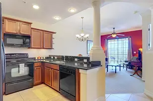 13941 Clubhouse Dr, Tampa, FL 33618 - Photo 4