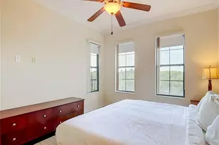 13941 Clubhouse Dr, Tampa, FL 33618 - Photo 18
