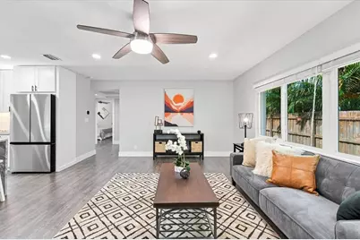 135 24th Avenue SE, Saint Petersburg, FL 33705 - Photo 18