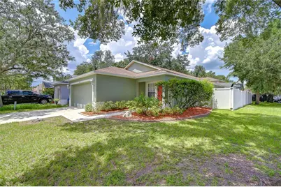 8736 Morrison Oaks Court, Temple Terrace, FL 33637 - Photo 2