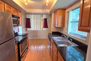 1001 Pearce Dr, Clearwater, FL 33764 - Photo 4