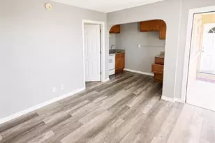 2025 7th St S, Saint Petersburg, FL 33705 - Photo 2