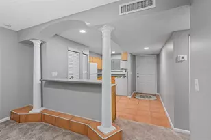 6338 Newtown Cir, Tampa, FL 33615 - Photo 12