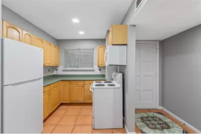 6338 Newtown Circle #38B4, Tampa, FL 33615 - Photo 26