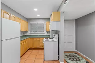 6338 Newtown Cir, Tampa, FL 33615 - Photo 26
