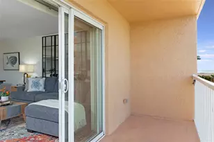 7430 Sunshine Skyway Ln S, Saint Petersburg, FL 33711 - Photo 16