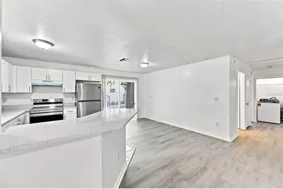 980 13th Avenue S, Saint Petersburg, FL 33705 - Photo 6