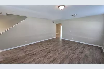 32440 Spring Corral Court, Wesley Chapel, FL 33545 - Photo 4