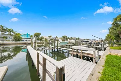 751 Pinellas Bayway  S #19, Tierra Verde, FL 33715 - Photo 18