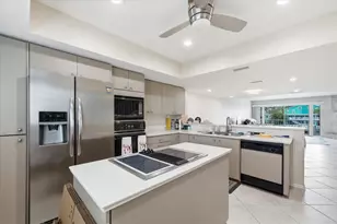 751 Pinellas Bayway S, Tierra Verde, FL 33715 - Photo 8