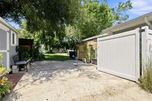 3426 Riverview Dr, Tampa, FL 33604 - Photo 30