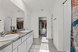 8210 Dolphin Blf Blvd, Wesley Chapel, FL 33545 - Photo 18