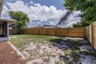 6711 Conetta Dr, Sarasota, FL 34243 - Photo 26
