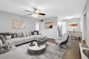 4050 4th St N, Saint Petersburg, FL 33703 - Photo 8