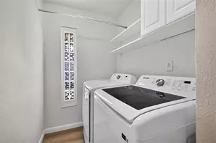 1743 Delaware Ave NE, Saint Petersburg, FL 33703 - Photo 20