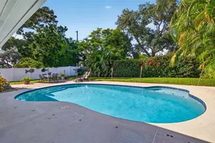 1743 Delaware Ave NE, Saint Petersburg, FL 33703 - Photo 30