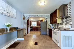 9507 Six Mile Creek Rd, Tampa, FL 33610 - Photo 18
