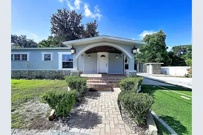 9507 Six Mile Creek Road, Tampa, FL 33610 - Photo 2