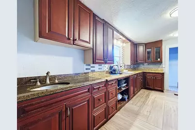 9507 Six Mile Creek Road, Tampa, FL 33610 - Photo 24