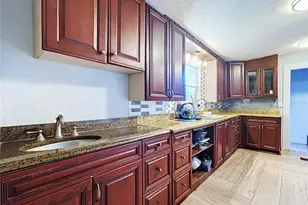 9507 Six Mile Creek Rd, Tampa, FL 33610 - Photo 24