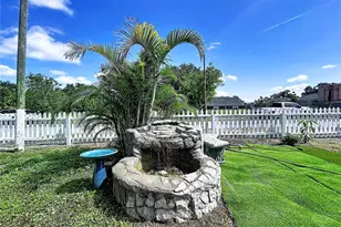 9507 Six Mile Creek Rd, Tampa, FL 33610 - Photo 4