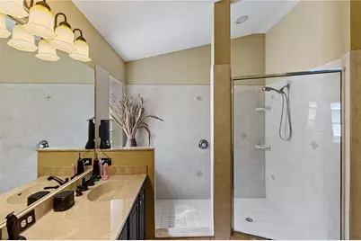 4627 Whispering Wind Avenue, Tampa, FL 33614 - Photo 16