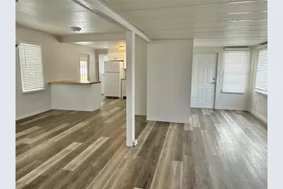 347 Mount Saxon Avenue NE #324, Saint Petersburg, FL 33702 - Photo 6
