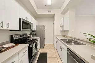 17108 Carrington Park Dr, Tampa, FL 33647 - Photo 14