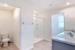 7737 Rosewood Garden Loop, Tampa, FL 33637 - Photo 56