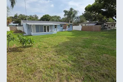 10827 Village Green Avenue, Seminole, FL 33772 - Photo 22