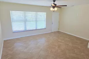 10827 Village Green Ave, Seminole, FL 33772 - Photo 18
