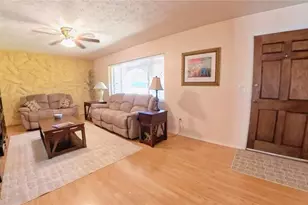12215 Orchid Ln, Thonotosassa, FL 33592 - Photo 6