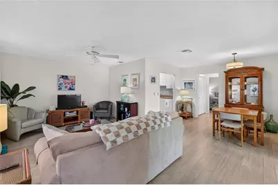 401 De Grasse Place #21, Sun City Center, FL 33573 - Photo 6