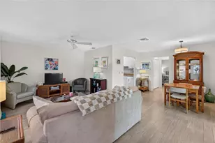 401 De Grasse Pl, Sun City Center, FL 33573 - Photo 6