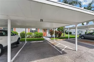 401 De Grasse Pl, Sun City Center, FL 33573 - Photo 28