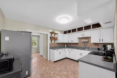 12812 Lake Drive, Largo, FL 33774 - Photo 12