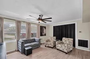 12812 Lake Dr, Largo, FL 33774 - Photo 6