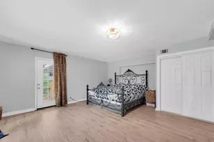 12812 Lake Dr, Largo, FL 33774 - Photo 4