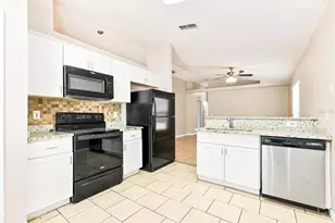 4758 Muir Village, Orlando, FL 32808 - Photo 4