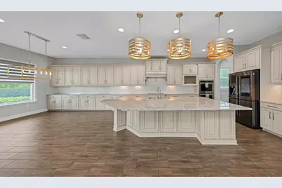 17807 Howsmoor Place, Lutz, FL 33559 - Photo 12