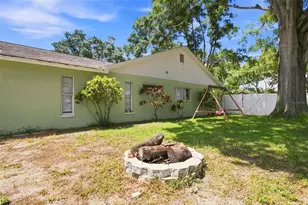 157 Foxcroft Dr E, Palm Harbor, FL 34683 - Photo 40