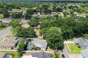 157 Foxcroft Dr E, Palm Harbor, FL 34683 - Photo 44