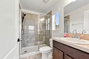 31141 Claridge Pl, Wesley Chapel, FL 33543 - Photo 14
