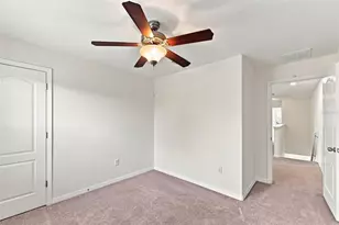 31141 Claridge Pl, Wesley Chapel, FL 33543 - Photo 22