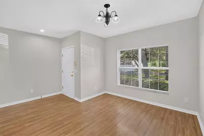 15768 Fishhawk Falls Drive, Lithia, FL 33547 - Photo 4