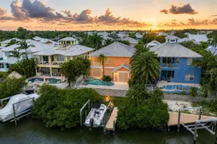 6411 Grenada Island Ave, Apollo Beach, FL 33572 - Photo 6